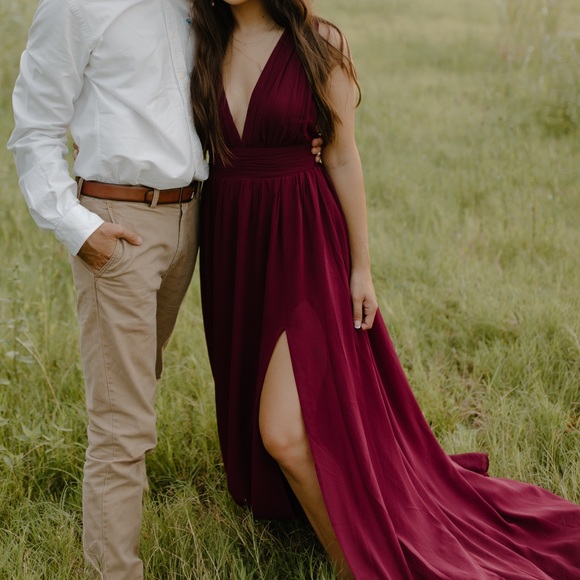 Lulu Maxi Dress in Burgundy - Picture 2 of 3